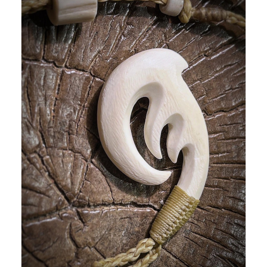 牛骨 ボーンカービング オブジェ｜アジア民藝 置物 ボーンカービング牛骨HOOK CB-340 | Ocean's Bone Carvings