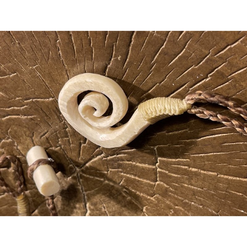 ボーンカービング鯨骨KORUネックレス WB-435 | Ocean's Bone Carvings