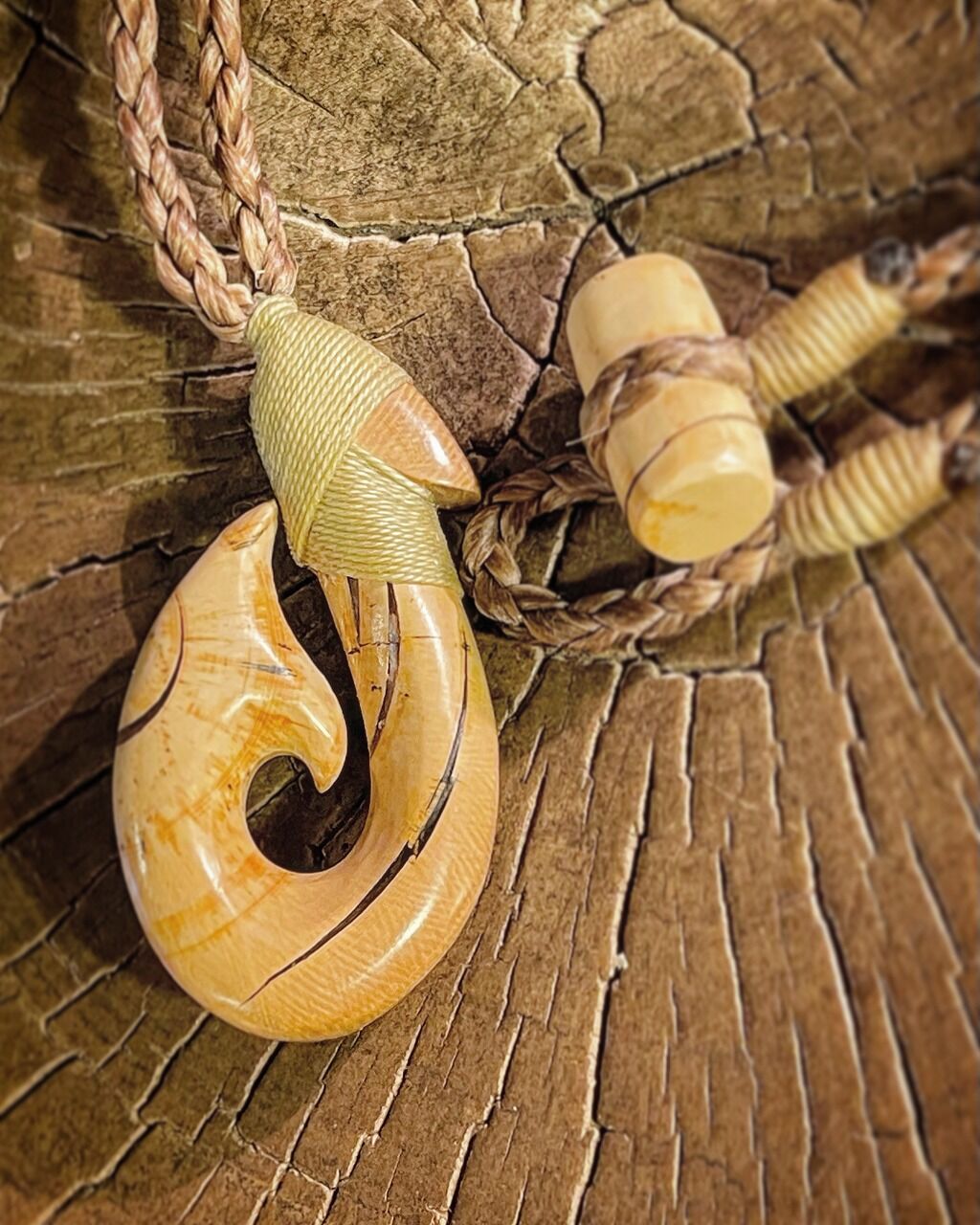 ボーンカービング マンモス牙HOOK MT-178 | Ocean's Bone Carvings ボーンカービング マンモス牙HOOK MT-178 | Ocean's Bone Carvings