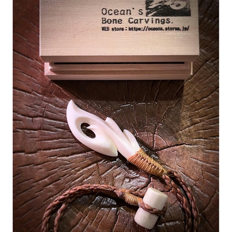 海象牙セイウチ 牙 長さ52.5cm ボーンカービング セイウチ牙(海象牙) HOOK WA-315 | Ocean's Bone