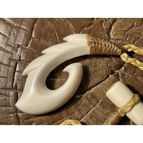 ボーンカービング　セイウチ牙(海象牙)　HOOK 　WA-305