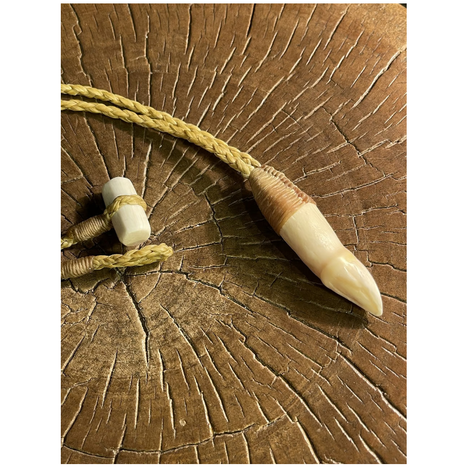 【まーぼー】ボーンカービング セイウチ牙 ボーンカービング セイウチ牙HOOK WA-133 | Ocean's Bone Carvings
