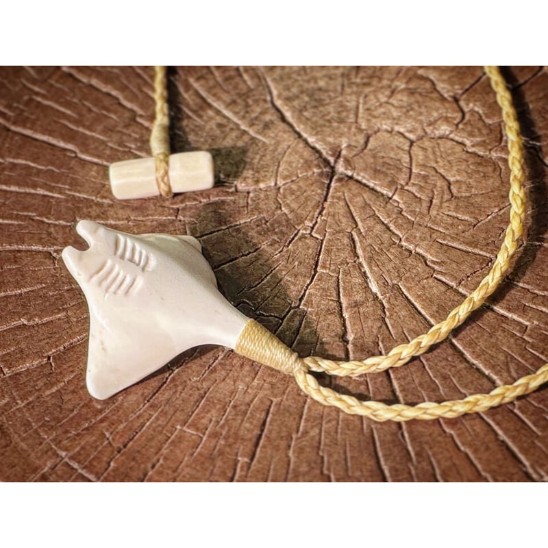 ボーンカービング牛骨MANTAネックレス CB-201 | Ocean's Bone Carv