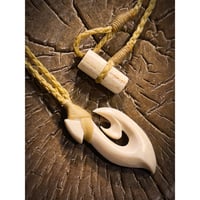 ボーンカービング 鯱歯ネックレス OR-269 | Ocean's Bone Carvings