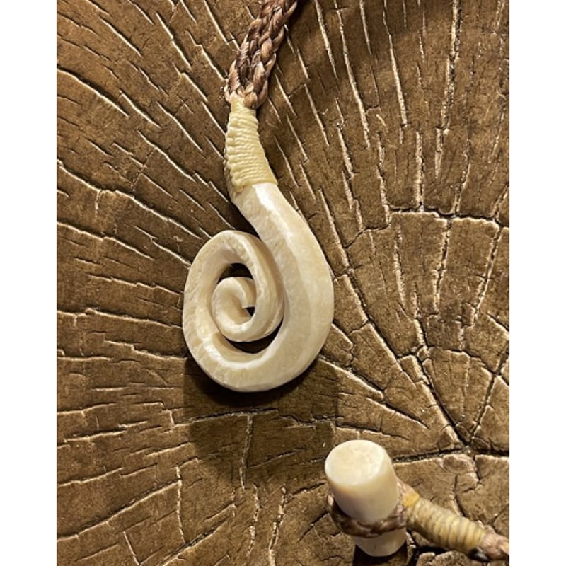 ボーンカービング鯨骨KORUネックレス WB-435 | Ocean's Bone Carvings