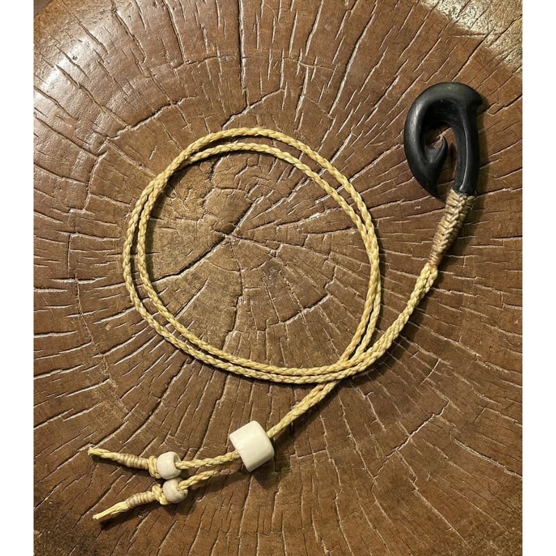 ボーンカービング鯨骨HOOKネックレスWB-325 | Ocean's Bone Carvings