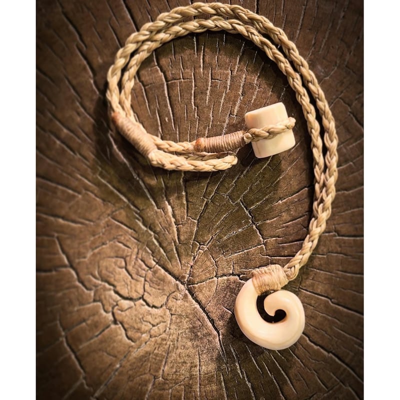 ボーンカービング鯨歯KORUネックレス WL-294 | Ocean's Bone Carvings