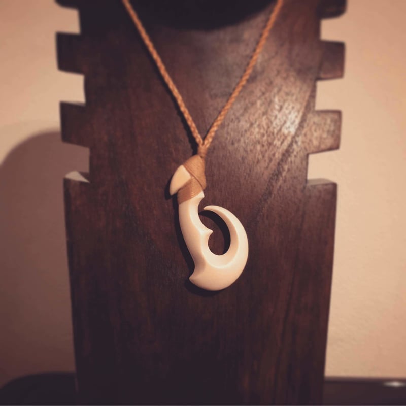 ボーンカービング ハワイアンジュエリー ボーンカービング ネックレス Laniakea