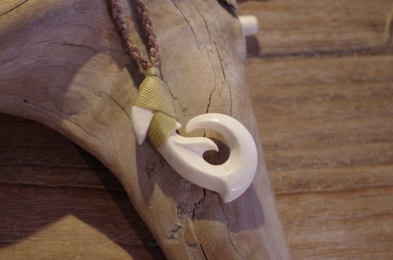 ボーンカービング鯨骨HOOK WB-49 | Ocean's Bone Carvings