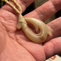 ボーンカービング水牛角HOOK BH-102