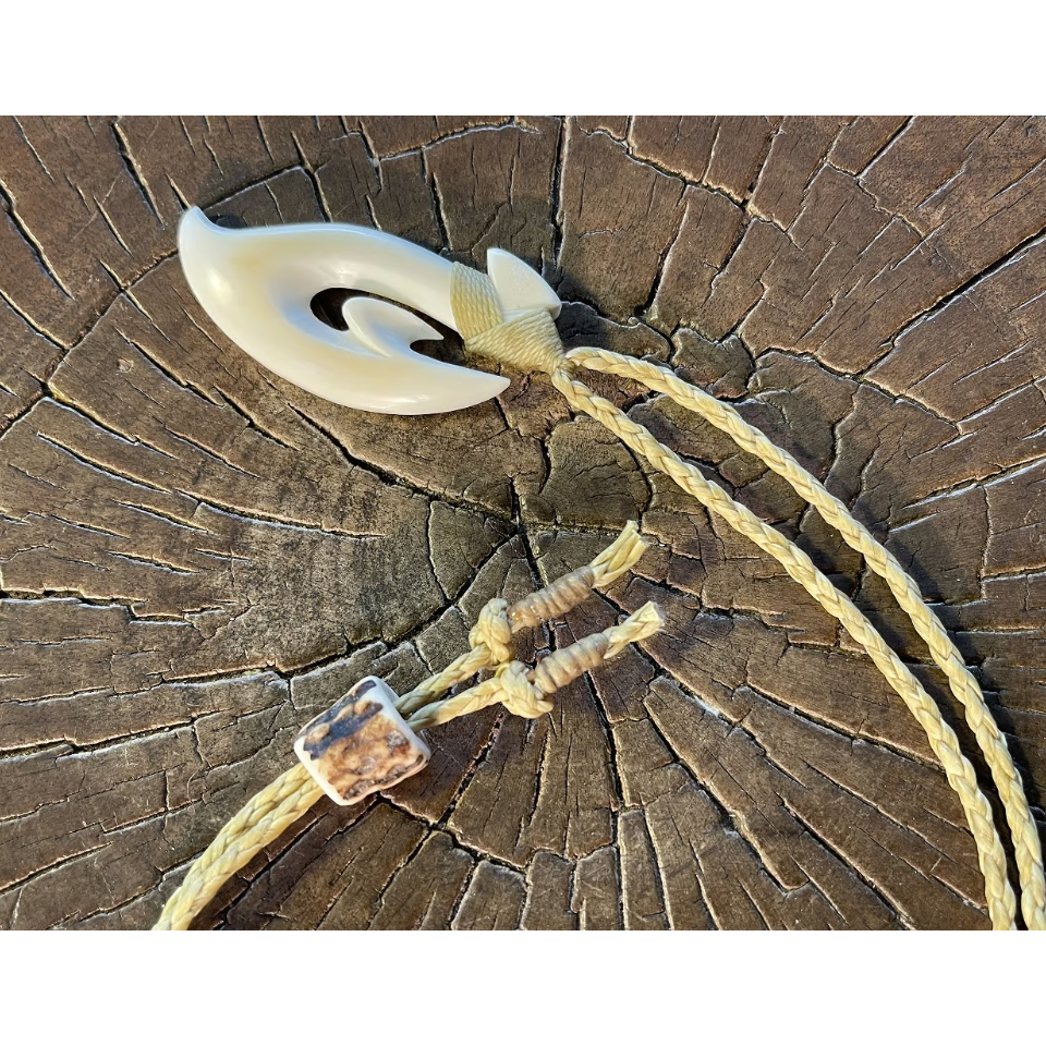 ボーンカービング牛骨HOOKネックレス CB-320 | Ocean's Bone Carvings
