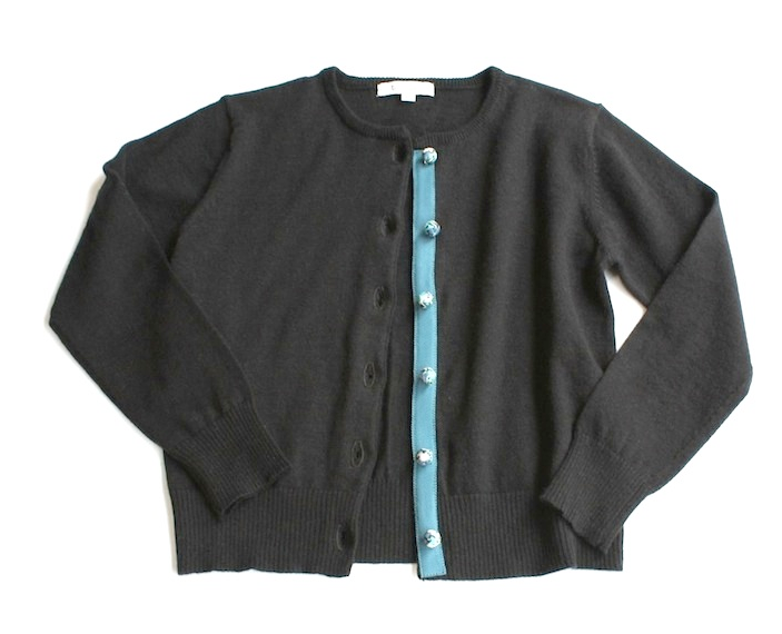 美品 『ドレステリア』 (36) 総柄クルーネックカーディガン くるみボタン 美品 『ドレステリア』 (36) 総柄クルーネックカーディガン
