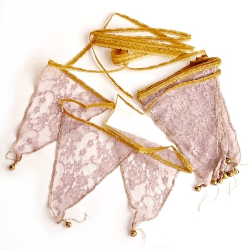 Numero 74 トライアングル ガーランド《フラワーレース Dusty Pink
