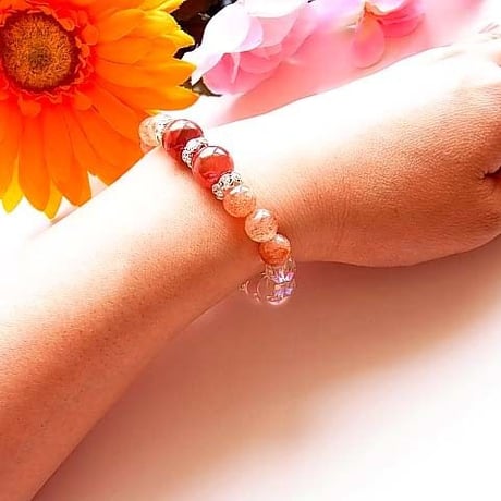 《頑張る女性を応援し明るく照らしてくれる！》薔薇色の人生へと導くブレスレット　インカローズ/ローズクォーツ/サンストーン/レインボーオーラ