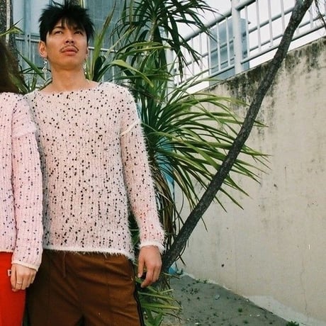 Pom Pons fur knit < PINK BEIGE / BLACK×RED dots>