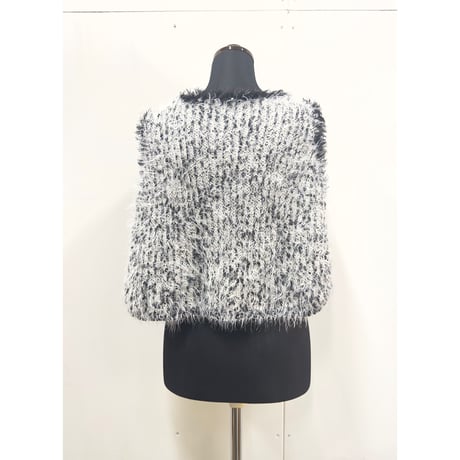 Mix pompon fur gilet