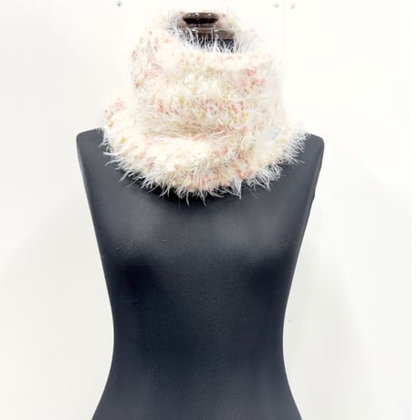 Mix pompons Snood (White base1)