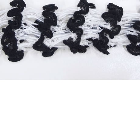 Frilled Lace Sleeves <white × black >