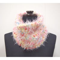 Colorful pom pon Snood < Reddish pompons / Blueish pompons >