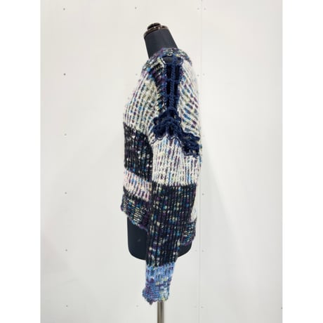 Colorful  mesh-stitch knit1 (+ feather yarn)