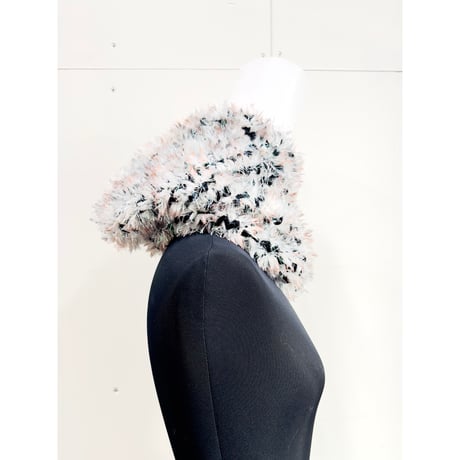 Funky fur bubble balaclava(Perl white fur)