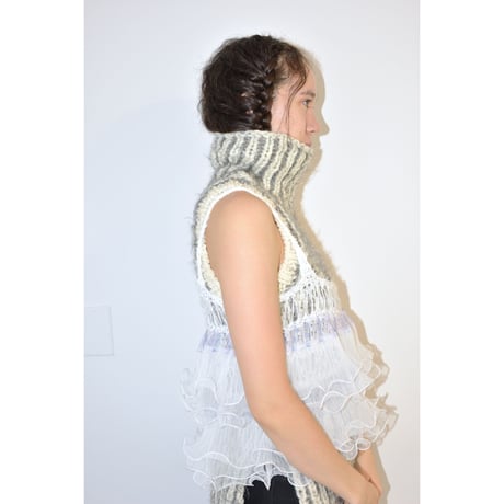 Ruffled Camisole  <White -Purple race ><White -Black mole race>