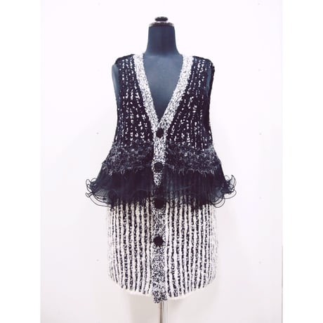 RUFFLE GILET