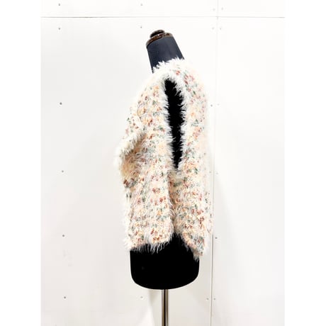 Mix pompon fur gilet