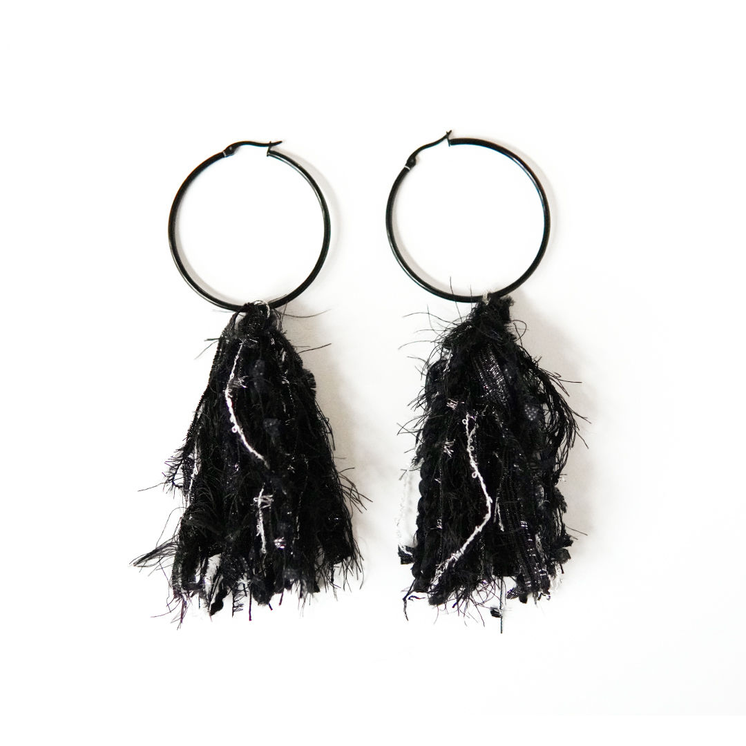 タッセルピアス(イヤリング) Tassel earrings﻿/Ear clips | L'