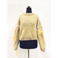 Yellow  mesh-stitch knit (+ feather yarn)