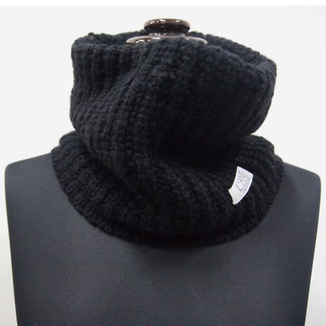 Simple Snood < White / Black >