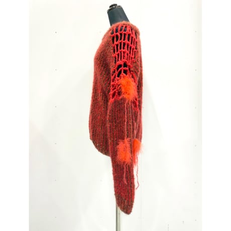 Red  mesh-stitch knit (+ feather yarn)