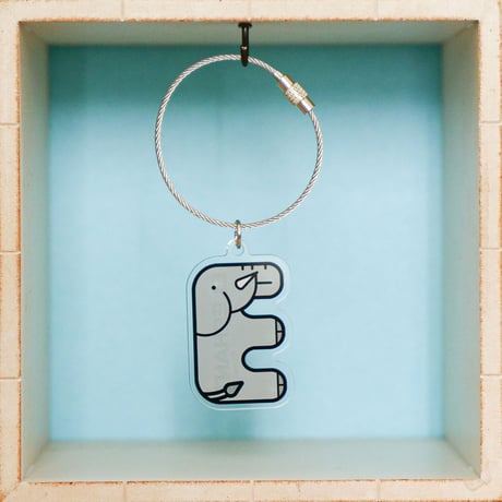 E（ELEPHANT）