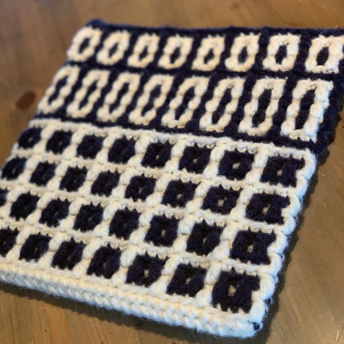 モザイク編みスクエアモチーフのおざぶ-編み図データのみ