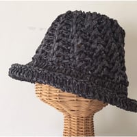 送料込み ペーパーヤーンで編むななめ模様の帽子-印刷済み編み図のみ