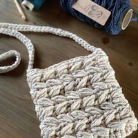 送料込み saredo FAIRE:Y FLOSSで編むヘリンボーンサコッシュ -印刷済み編み図のみ