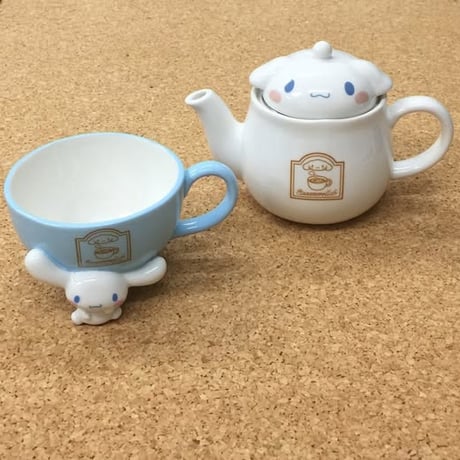 【サンリオ】　シナモロール　シナモン　ティーポット & 　マグカップ