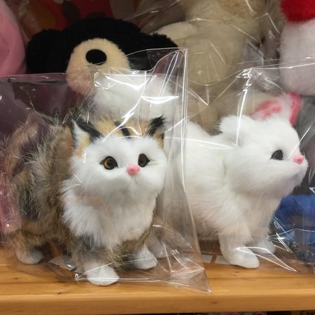 かわいい猫の置物