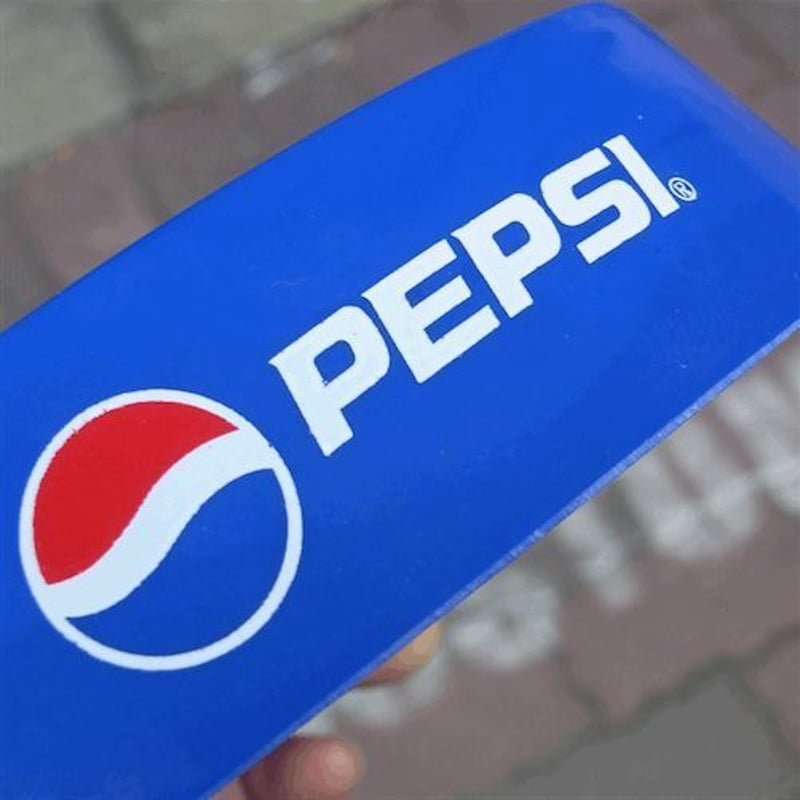 プラスチック灰皿 企業販促グッズ ノベルティ用灰皿 | sweetfish