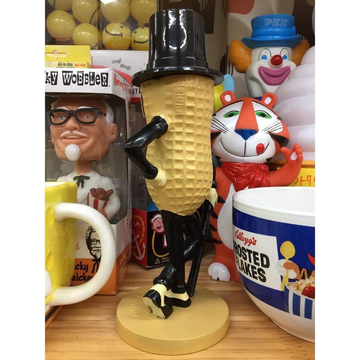 Mr.ピーナッツ バンク カラータイプ 【貯金箱】 | sweetfish