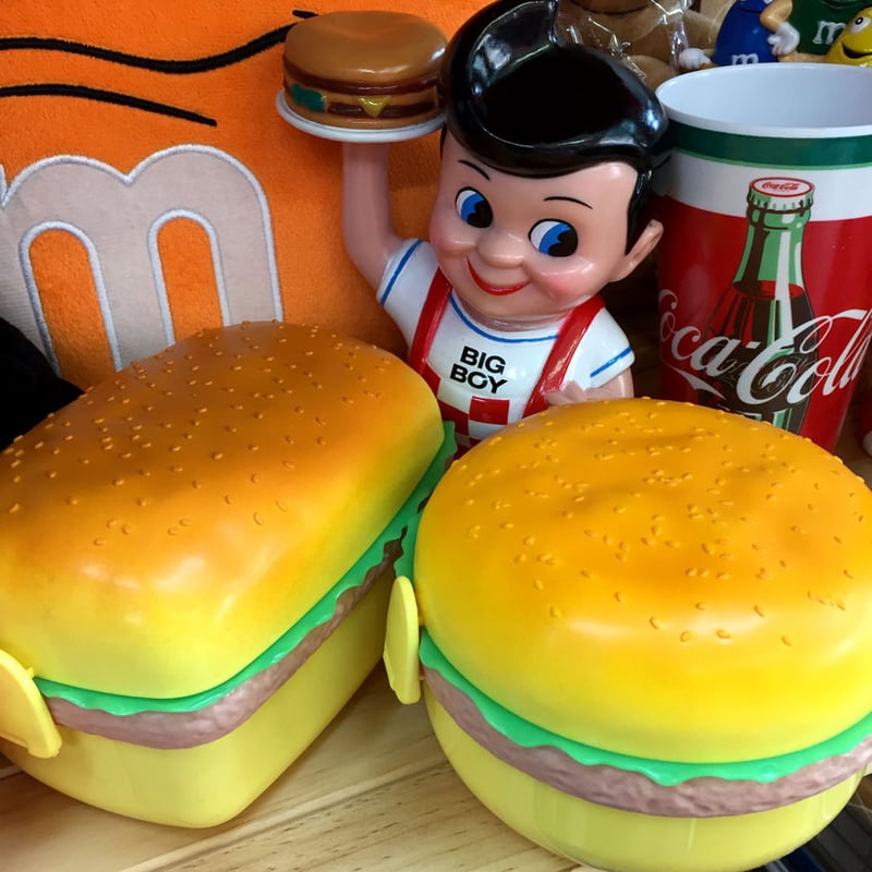 ハンバーガー　パッチ　置物（ベース付） ハンバーガー パッチ 置物（ベース付） - メルカリ