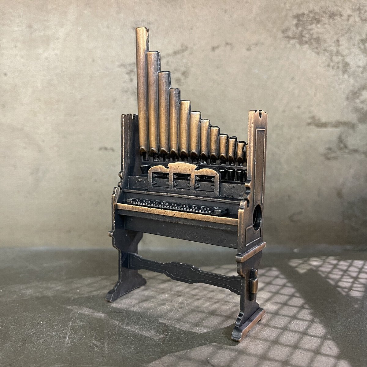 ブロンズ・クラシックシリーズ アンティーク風 シャープナー 鉛筆削り