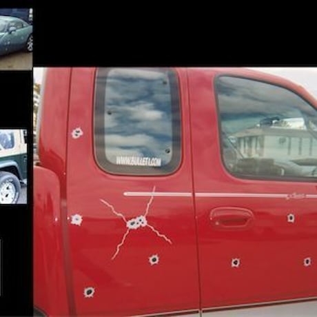 BULIET HOLES STICKERS　撃ち抜かれた風　ステッカー