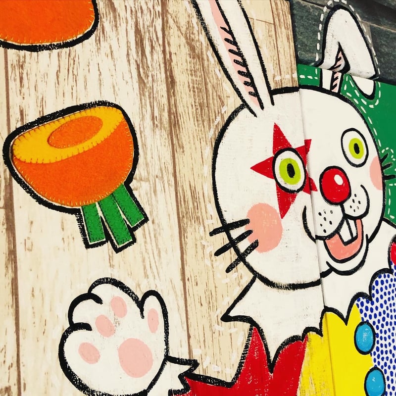 うさぎピエロのジャグリング | Color Factory