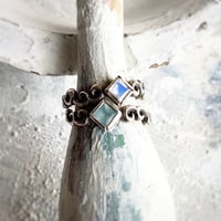 波唐草◆リング　カルセドニー　ムーンストーン