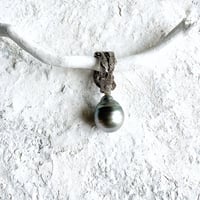 TTペンダント　タヒチ黒バロックパール