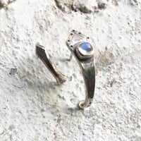 ヒシガタ　大小　ピアス　ムーンストーン