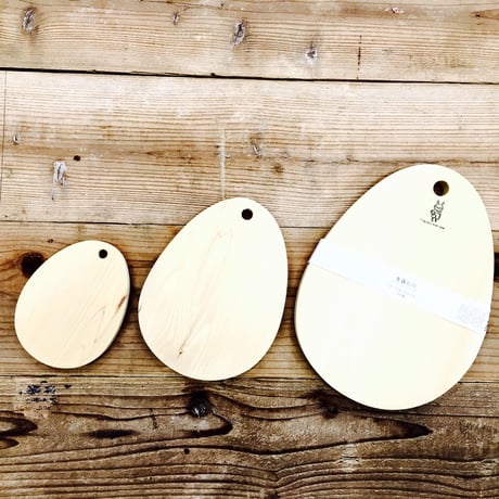 青森ヒバのカッティングボード01    卵型（L）一枚板