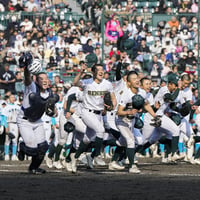 第９日 準々決勝 中京大中京対帝京、智弁学園対花咲徳栄、専大松戸対山梨学院、英明対大阪桐蔭【ダウンロード版】第98回センバツ全試合解説バラ売り
