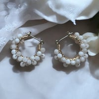 ミルキークォーツ　フープピアス